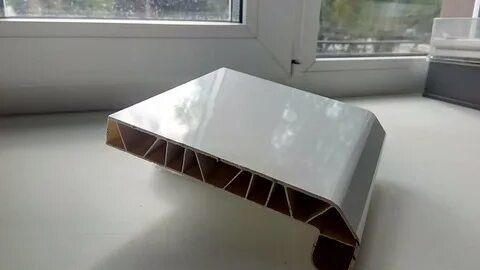 Подоконник пластиковый на кухне