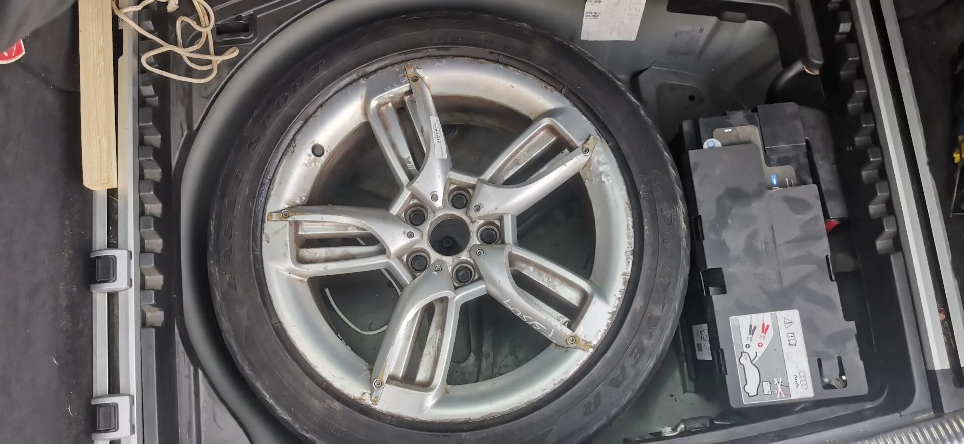 Запаска на туарег 3. Докатка r18 5x112. 1k0601027bc03c. 1k0601027c 03c. Запаска порше кайен.