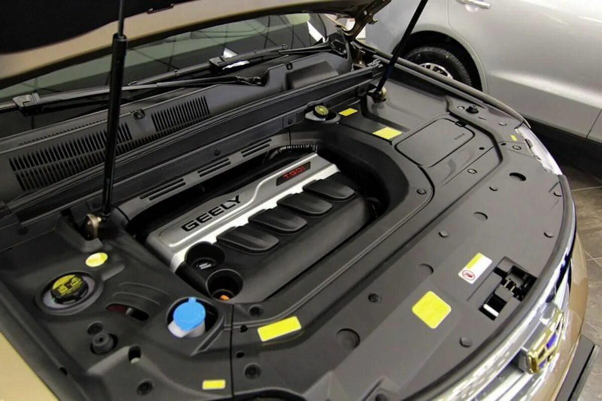 4. 8 турбо. Geely atlas 2. Мотор джили атлас 2. 4.