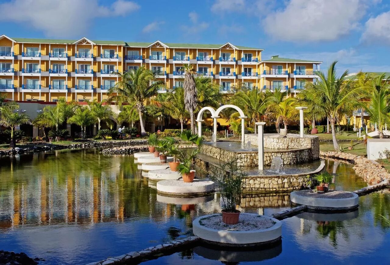 Iberostar tainos 4 варадеро. Melia las antillas 4 варадеро. Лас антилас варадеро. Лас антилас варадеро. Melia las antillas 4 куба варадеро.