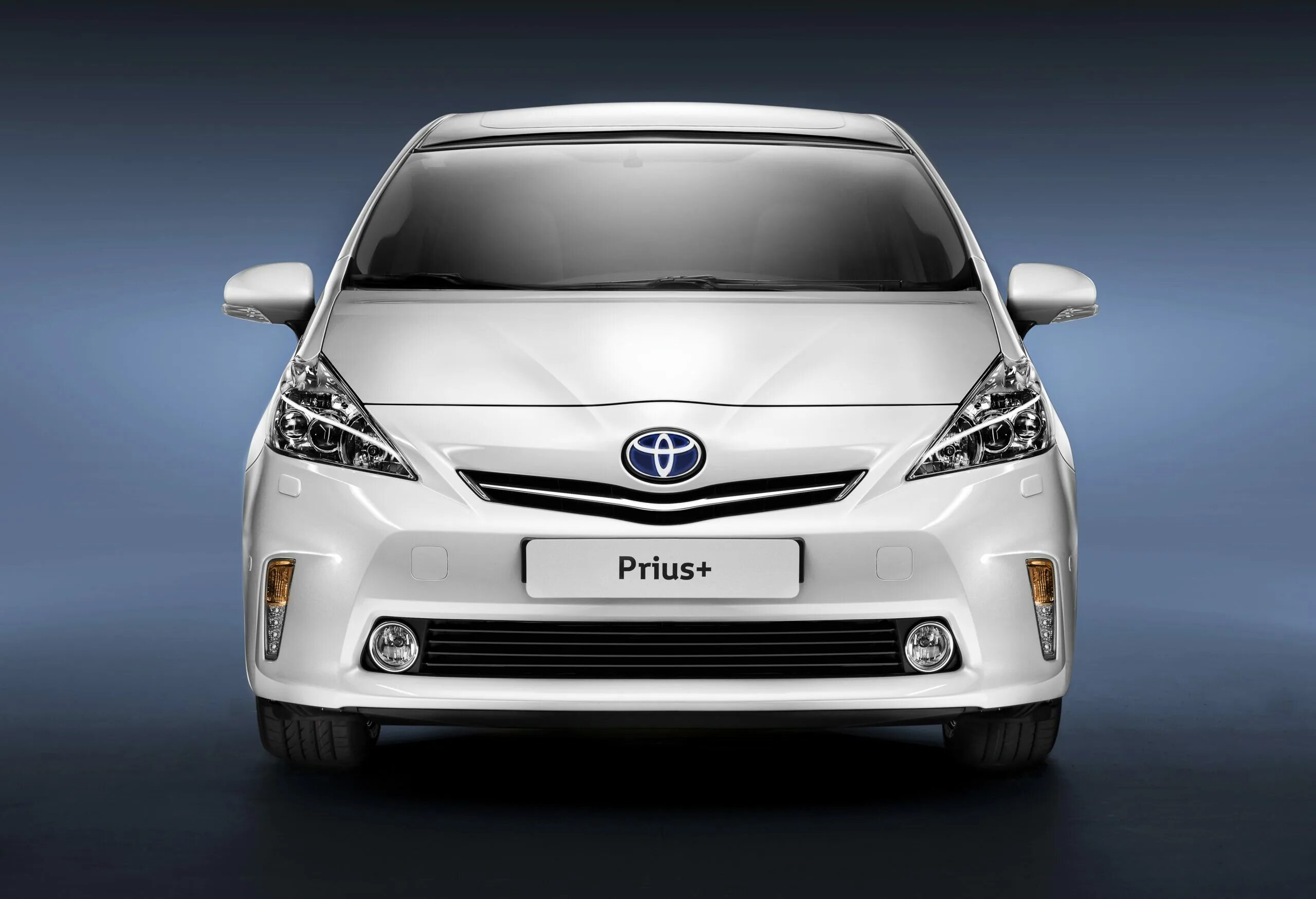 Toyota Prius Plus 2011>. Toyota Prius Plus 2014. Toyota Prius v Plus 2015. Toyota Prius 40. Какую toyota купить