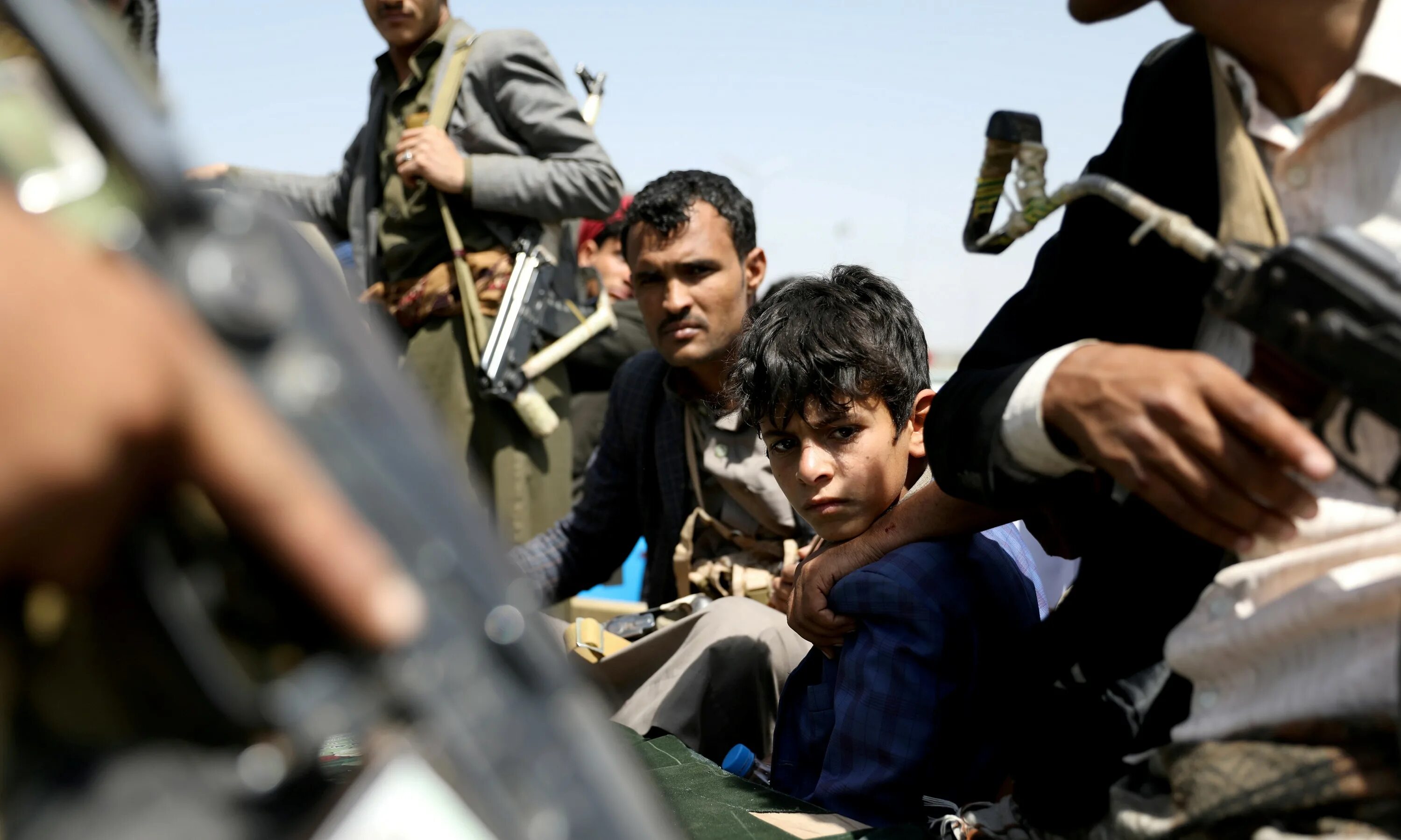 Хуситы разгромили 3 бригады саудитов. 2. Хуситы угроза. Абу даби хуситы. Хуситы флаг.