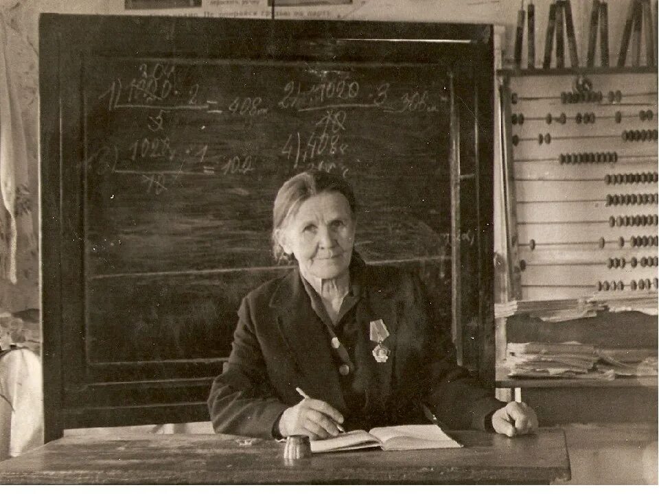 картина экзамен иван тихий. ширвани гугуев. томас брукс. сельская школа 1879 год морган вестлинг. учителя в годы вов.