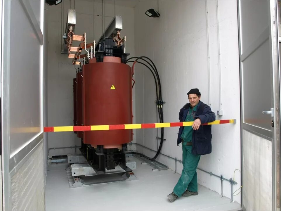 Барьер в трансформаторной камере. Комплектная подстанция (тп-614). Барьер в камере трансформатора. Трансформаторный отсек 2500 ква. Ячейка квэ 613.