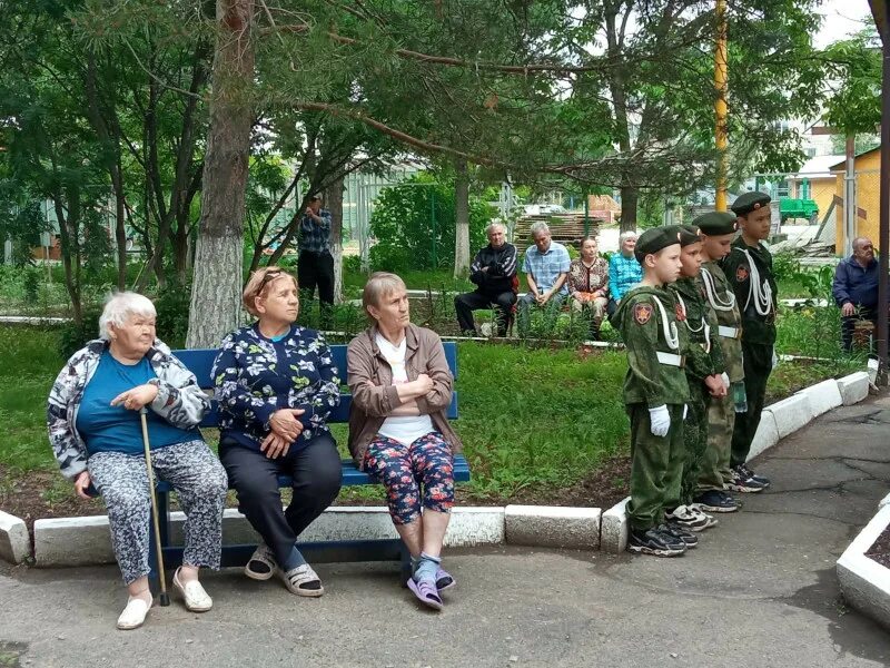 Самый длинный день в петербурге. Самый длинный день. самый длинный день в году. три самый длинный день в году.