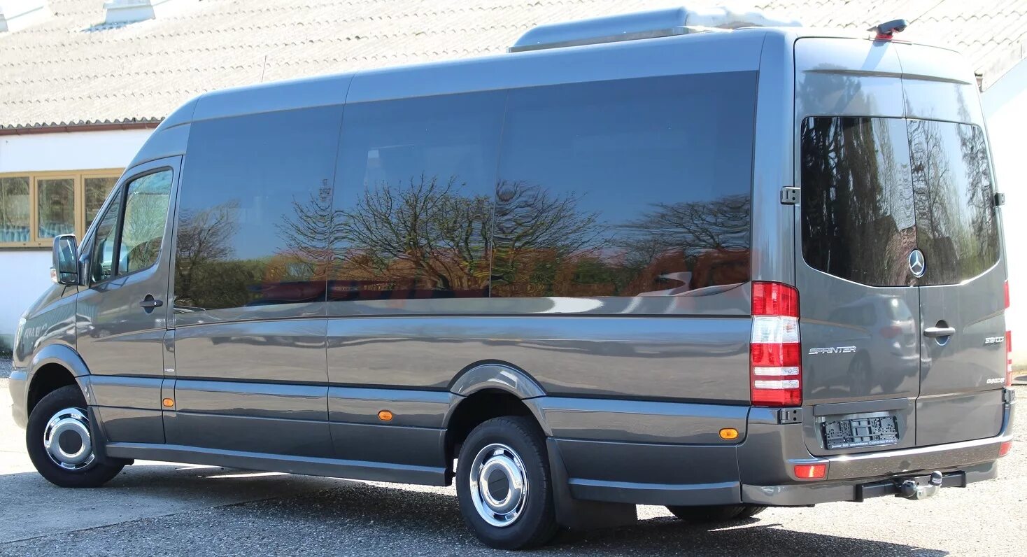 Спринтер туристический. Мерседес Спринтер пассажирский 2005. Mercedes Benz Sprinter 516. Мерседес 519 Спринтер турист. Мерседес Спринтер пассажирский.