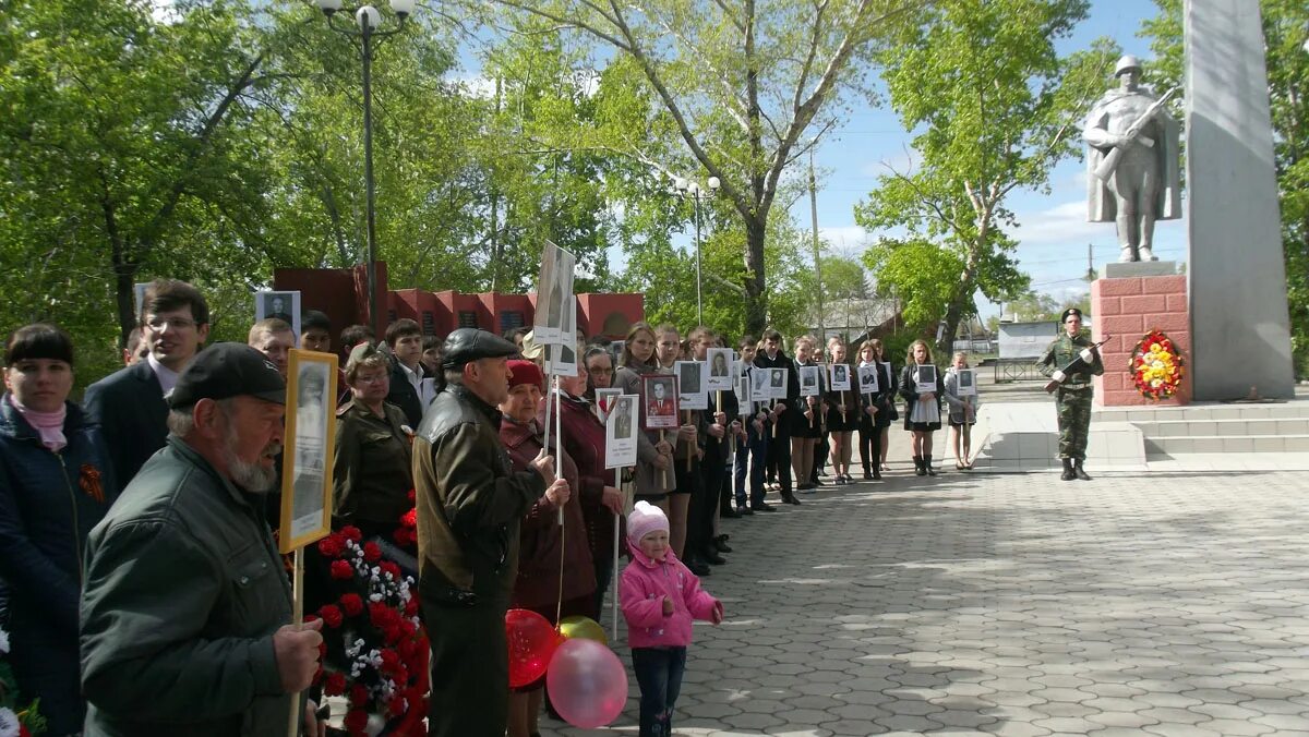 Рп5 бурла алтайский край. Бурла Алтайский край. Бурла (село). Село Бурла 9 мая. Памятник культуры Алтайский край село Бурла.