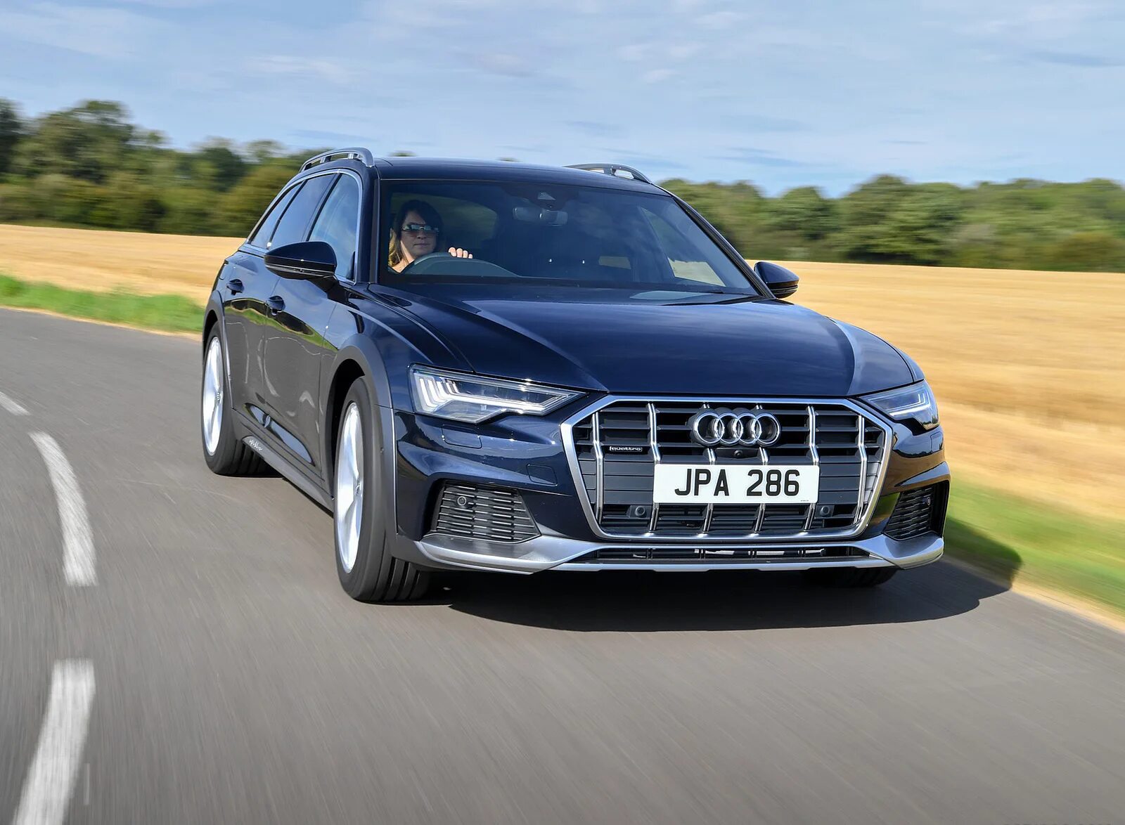 A6 allroad c8. Ауди а6 Allroad quattro 2019. Audi a6 Allroad 2019. Audi a6 Allroad 2020. Ауди а6 quattro 2020.