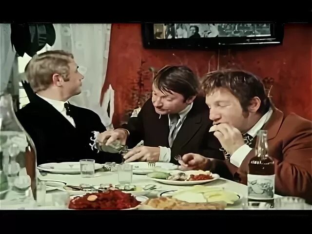 Выпиваем нет нет песня. Грубый век романтизьму нет. романтизму нету. романтизьму нету. грубый век грубые нравы романтизьму нету.