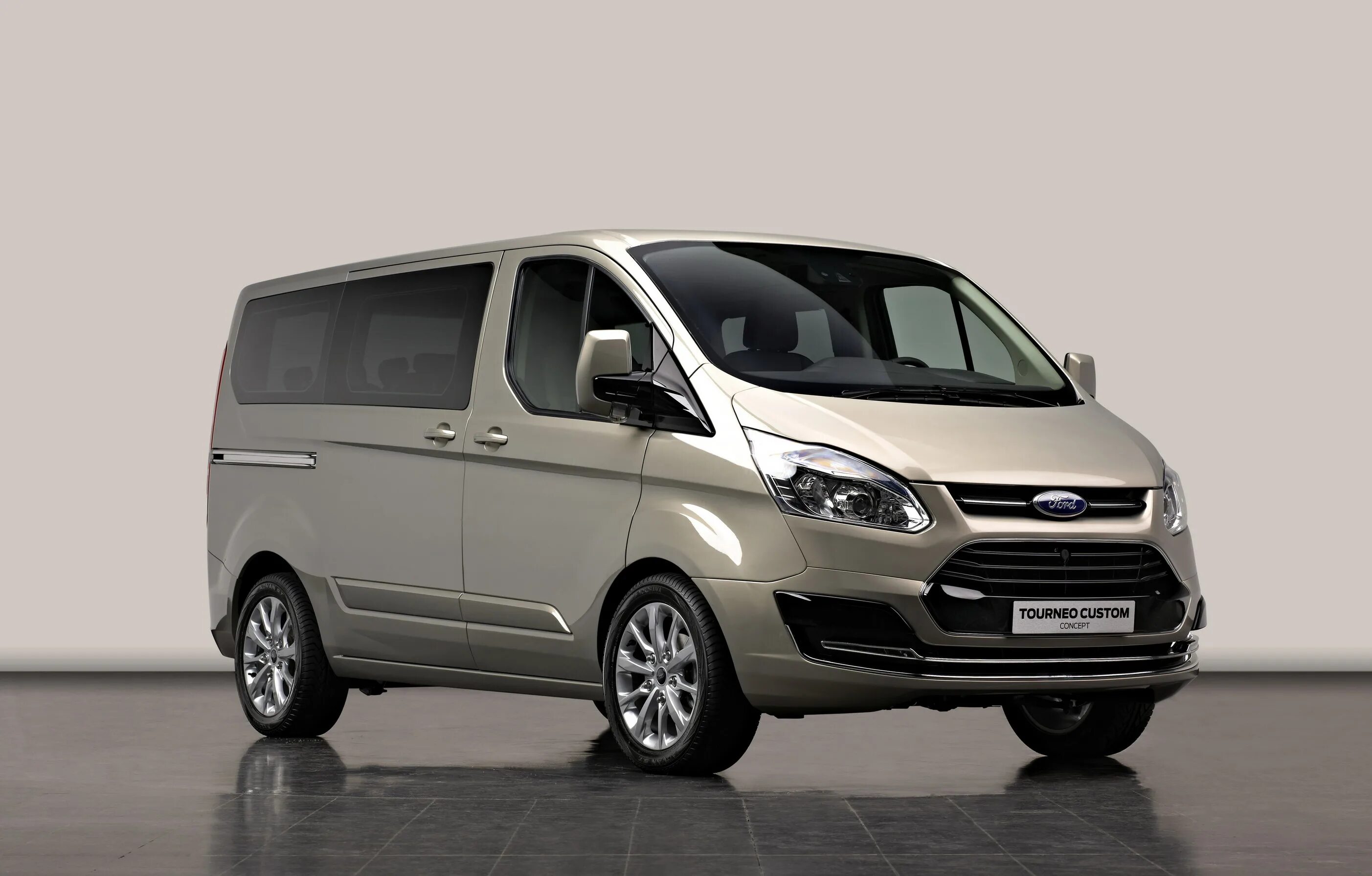 Ford Tourneo Custom 2013. Ford Tourneo Custom 2012. Ford Tourneo/Transit Custom 2012. Ford Transit Tourneo Custom. Микроавтобусы купить в спб и лен