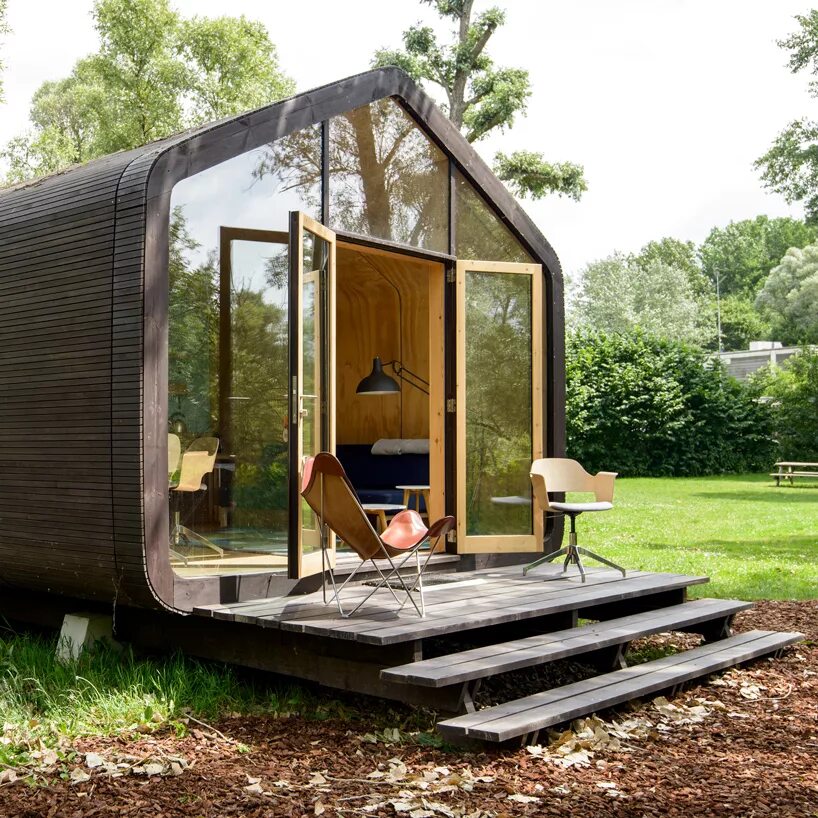 Склад прямостенный ангар. Барнхаус из сэндвич панелей. Современный быстровозводимый дом. Быстро построить здания. Быстро построить здания.