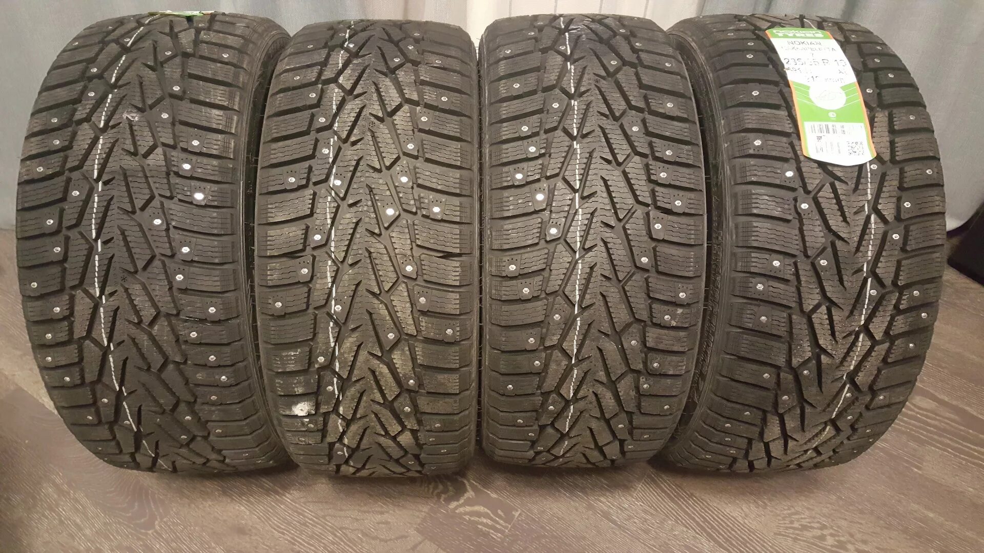 Куплю шины шипованные 215 65 16. Hakkapeliitta 7. Nokian Hakkapeliitta 7 новая. Nokian Tyres Hakkapeliitta 7. Nokian зимняя шипованная 16 215.