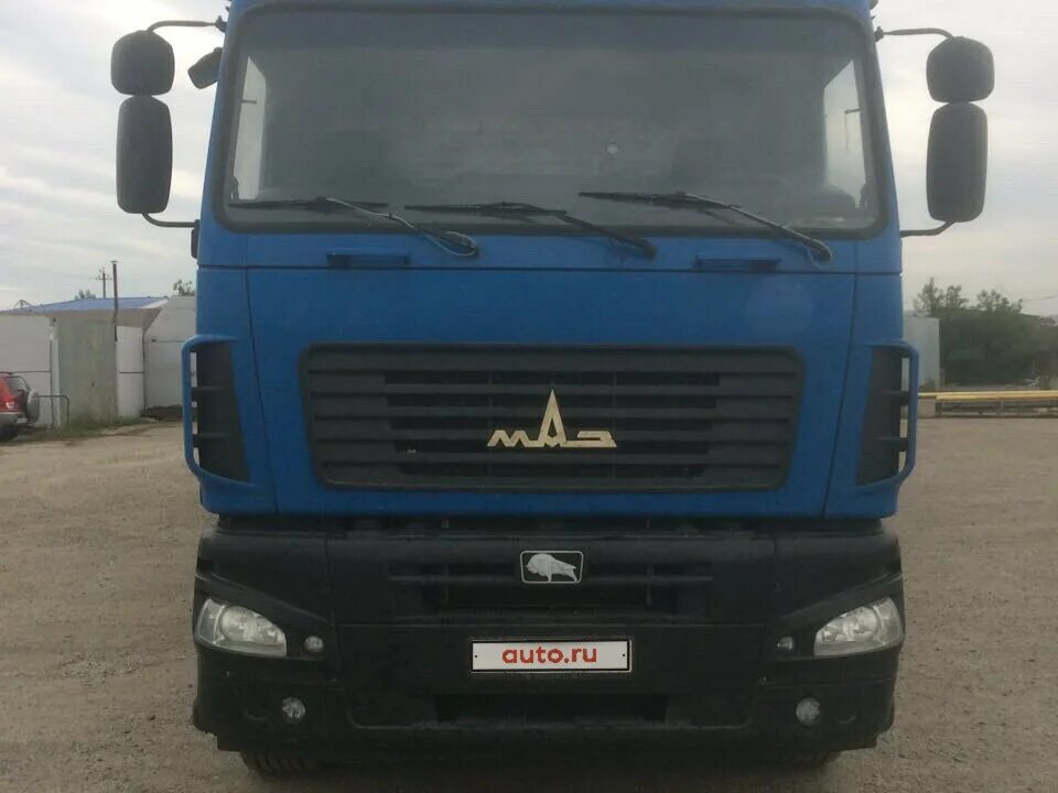 Маз 5340 рефрижератор. Маз 5440 а5 с полуприцепом. Маз 6430 зеленый. Автомобиль маз-5440а9-1320-031. Маз 5440е9.