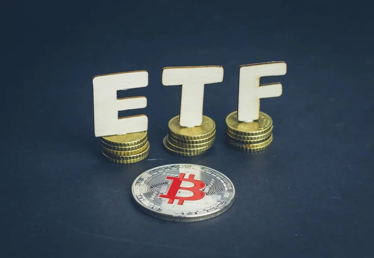 Паи иностранных etf. Биткоин-ETF. Bitcoin ETF. Bitcoin ETF sec. ETF фонды.