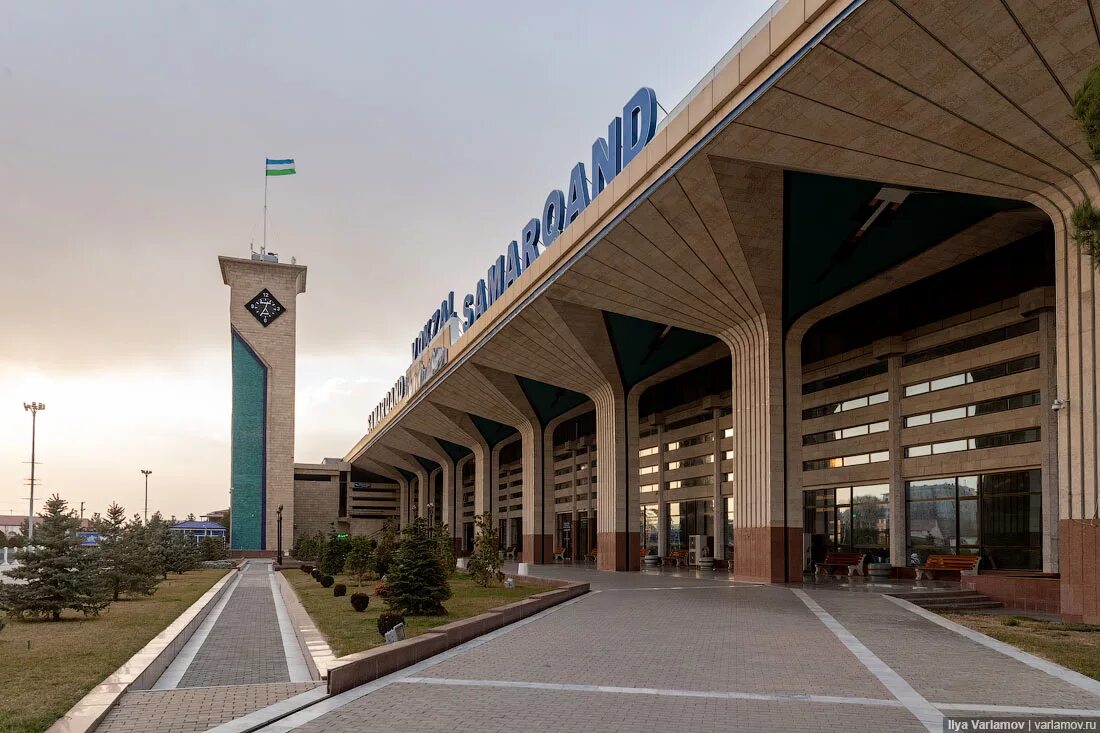 Самарканд вокзал. Самарканд вокзал самарканд. Самарканд железнодорожный вокзал. Самарканд вокзал аэропорт. Самарканд вокзал поезд.