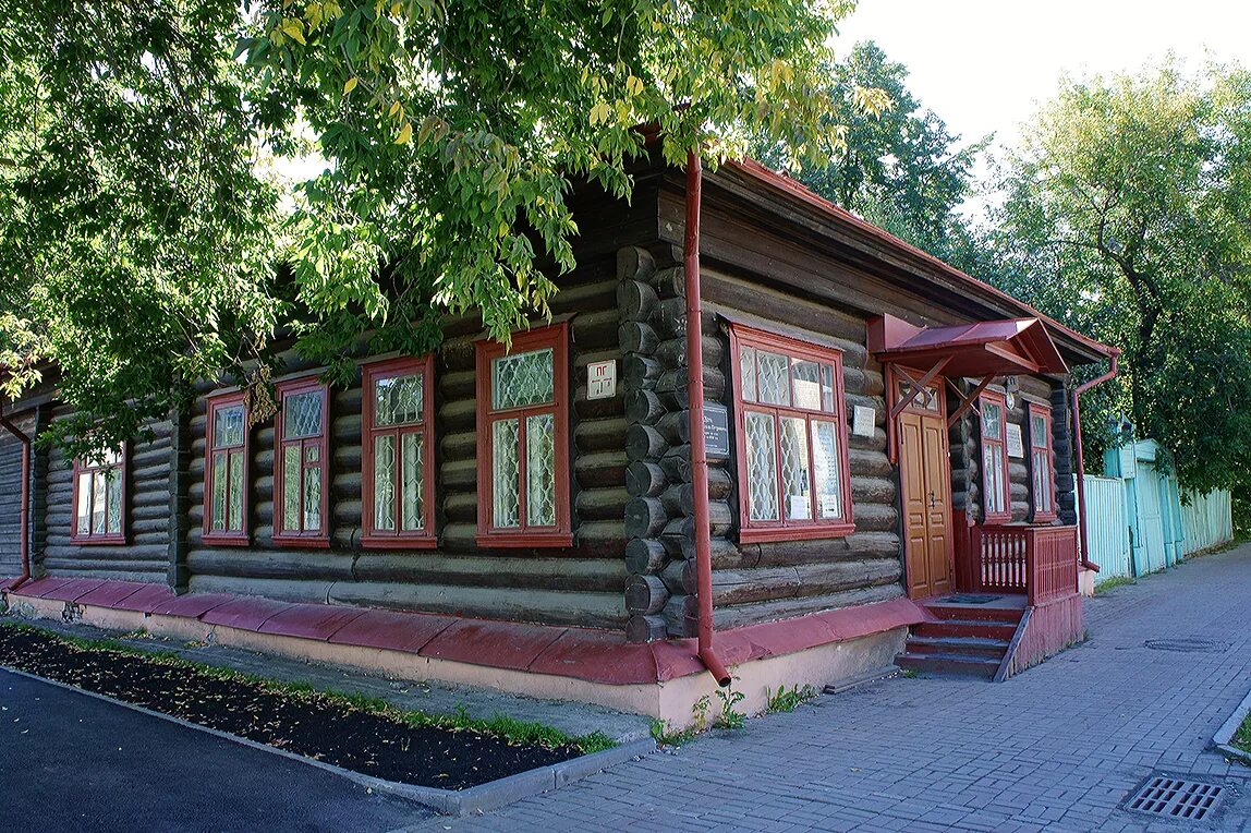 Дом-музей Бажова в Екатеринбурге. Бажова россия