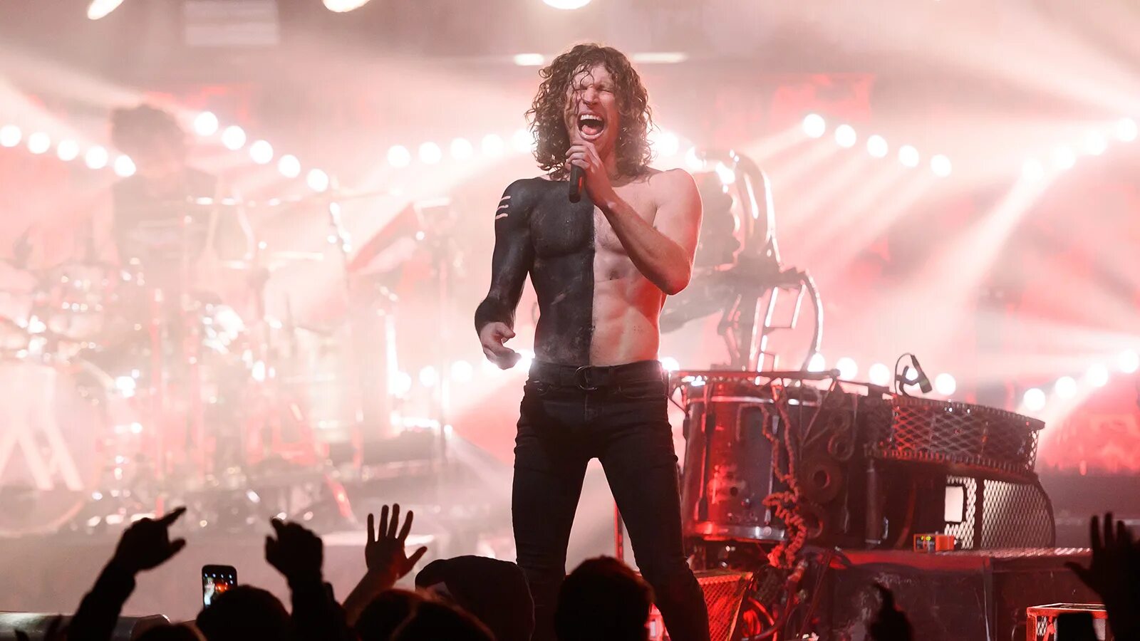 Группа nothing more. Nothing more don t stop. Nothing more nothing more. Nothing more nothing more. Группа nothing more.