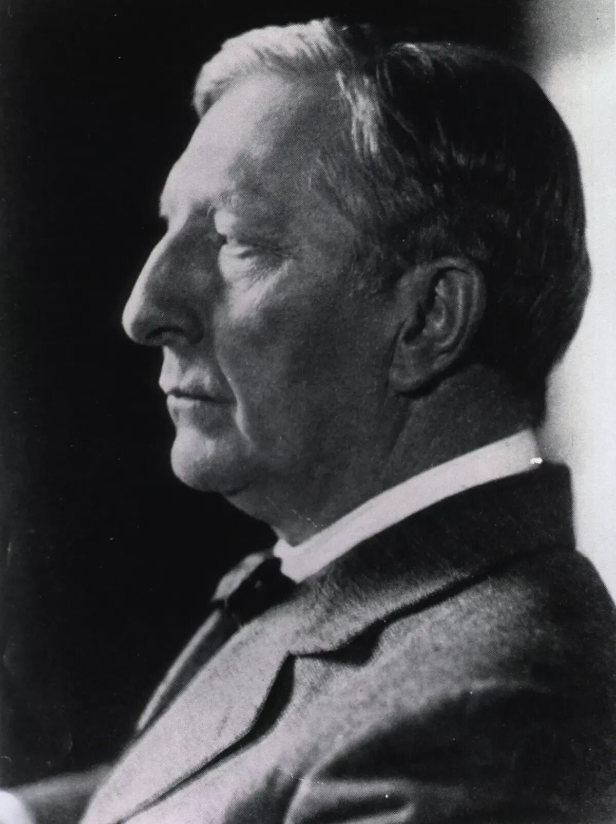 У макдугалл социолог. Макдугалл введение в социальную психологию год. Макдугалл введение в социальную психологию год. Уильям мак-дугалл (1871-1938). Э росс социальная психология 1908.