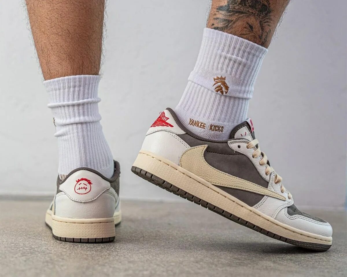 Nike travis reverse mocha. Travis scott x nike air jordan 1 low reverse mocha. nike air jordan 1 travis. nike air jordan 1 low travis scott reverse mocha. nike air jordan 1 low travis scott.