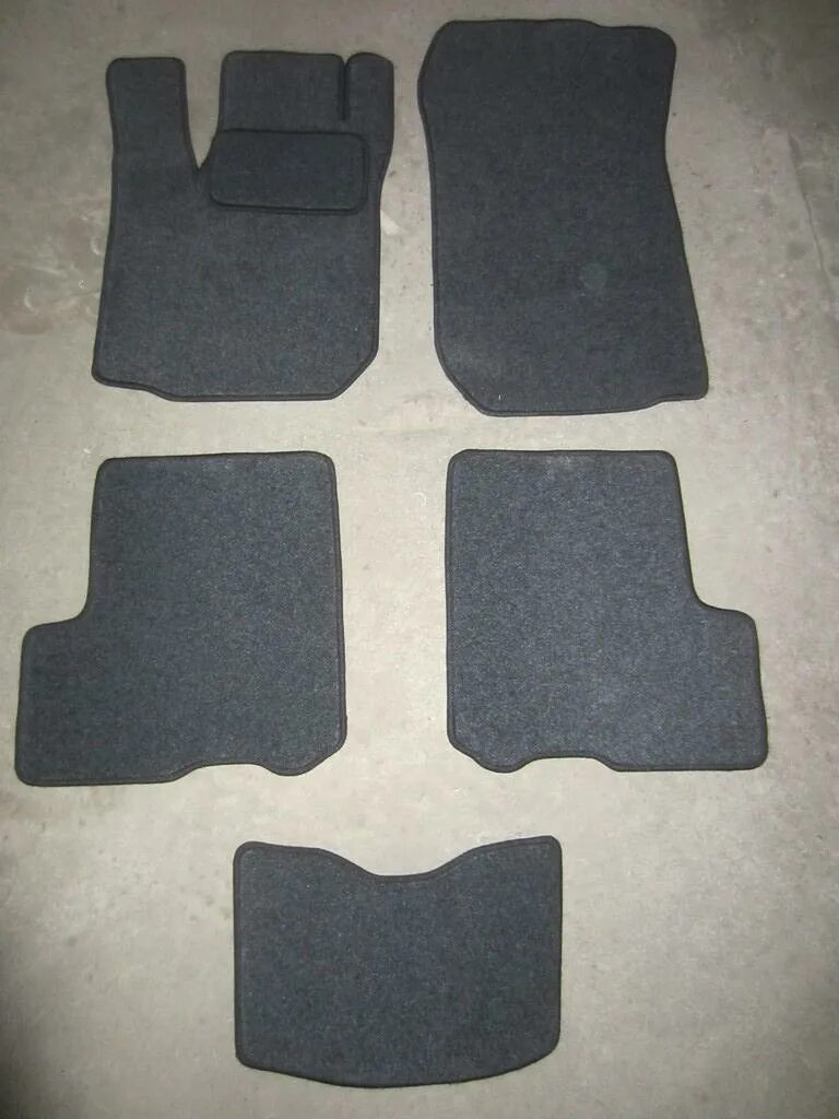 Коврики рено сандеро степвей 1. Коврики в рено сандеро 2018. Коврики рено сандеро 2. Ковры салона renault sandero (2014-). Коврики рено сандеро 2.