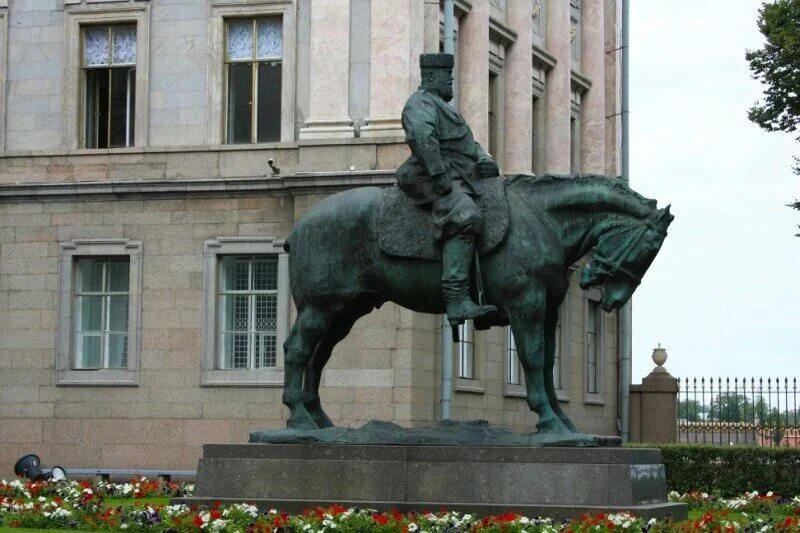 Памятник александру 3 в санкт. Памятник Александру III Паоло Трубецкого. Памятник Александру 3 в Петербурге. Памятник Александру 3 в Санкт-Петербурге Трубецкой.