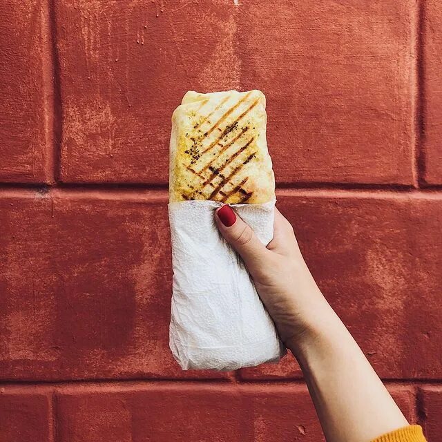 Шаурма с начос. Картинки связанные с шаурмой. Меню шаурма гиро. Со вкусом шавермы. Шаурма джан луганск.