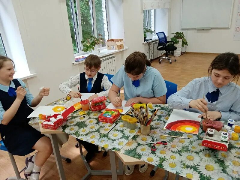 Зельвенский отдел образования. Многопрофильный центр дополнительного образования детей. Многопрофильный центр дополнительного образования детей. Дисциплины в колледже. Центральный многопрофильный институт.