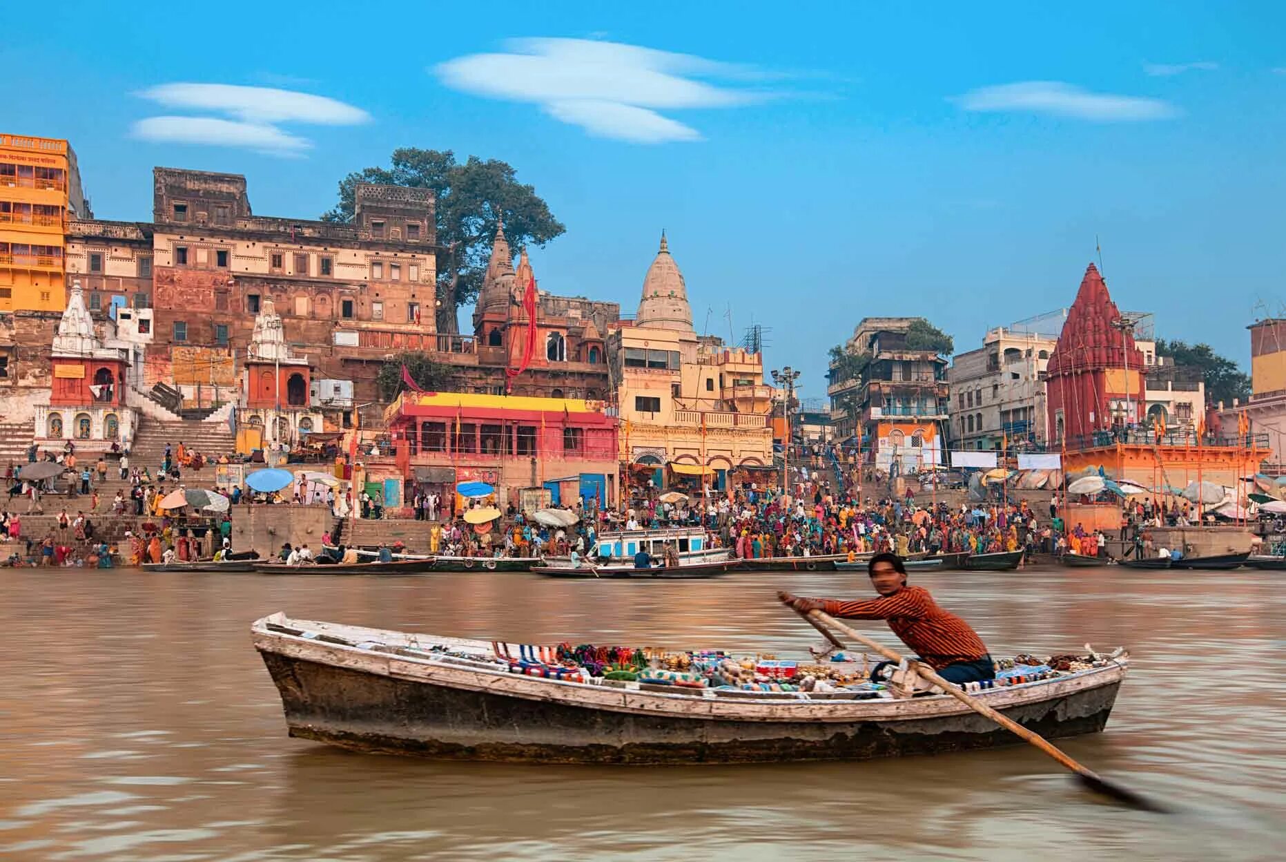 Река ганг страна. Река ганг Варанаси Индия. Город Варанаси река ганг. Город Варанаси (Уттар-Прадеш). Священный город в Индии Варанаси.