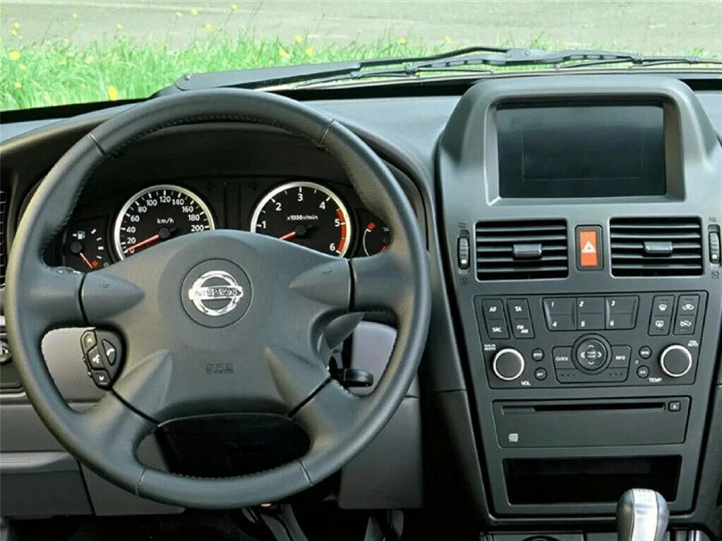 Торпеда 2004. Nissan Almera n16 комплектации. Ниссан Альмера 1.8 2005 комплектация. Nissan Almera n16 2002. Nissan Almera II n16 2002-2006 Люкс комплектации.