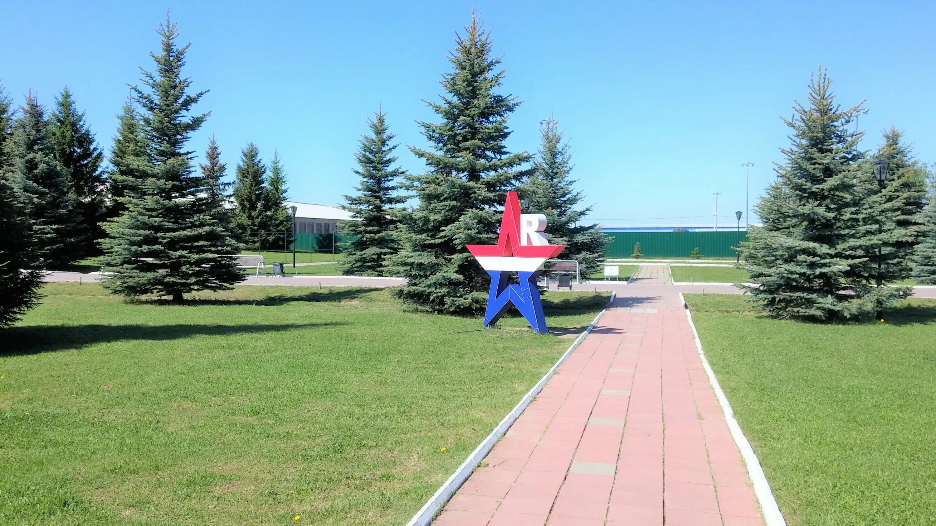 Кубинка московская область где. Москва кубинка на карте. Кубинка московская область где. Кубинка 1 полигон. Танк в кубинке памятник.