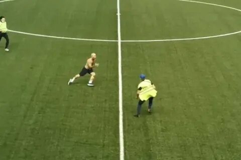 Что будет если выбежать на поле
