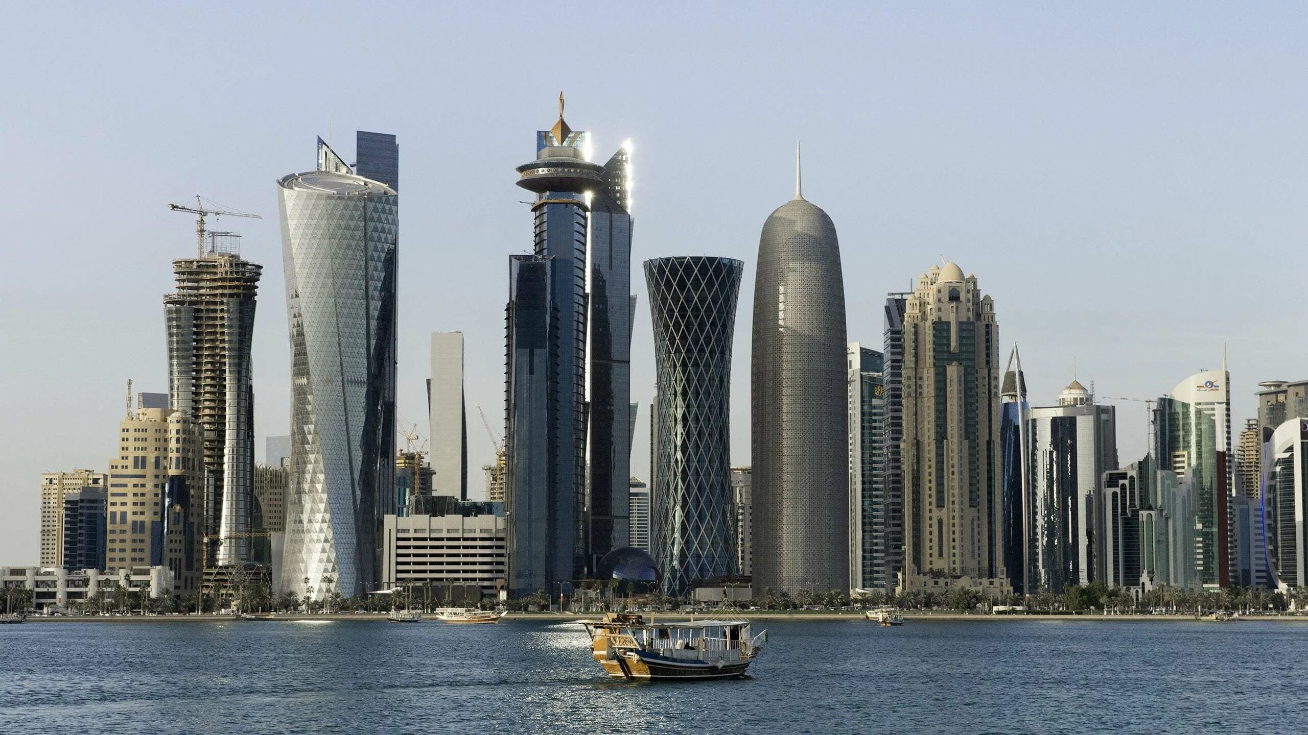 Доха. Катар. Давлати Катар. Банановый остров Катар. 10 богатых стран