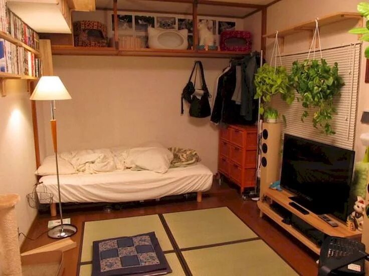 Квартира 6 метров. Маленькие японские квартиры. Маленькие квартиры в Японии. Комната обычная. Обычная комната небольшое.