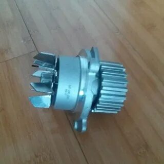 Помпа 8кл 2114