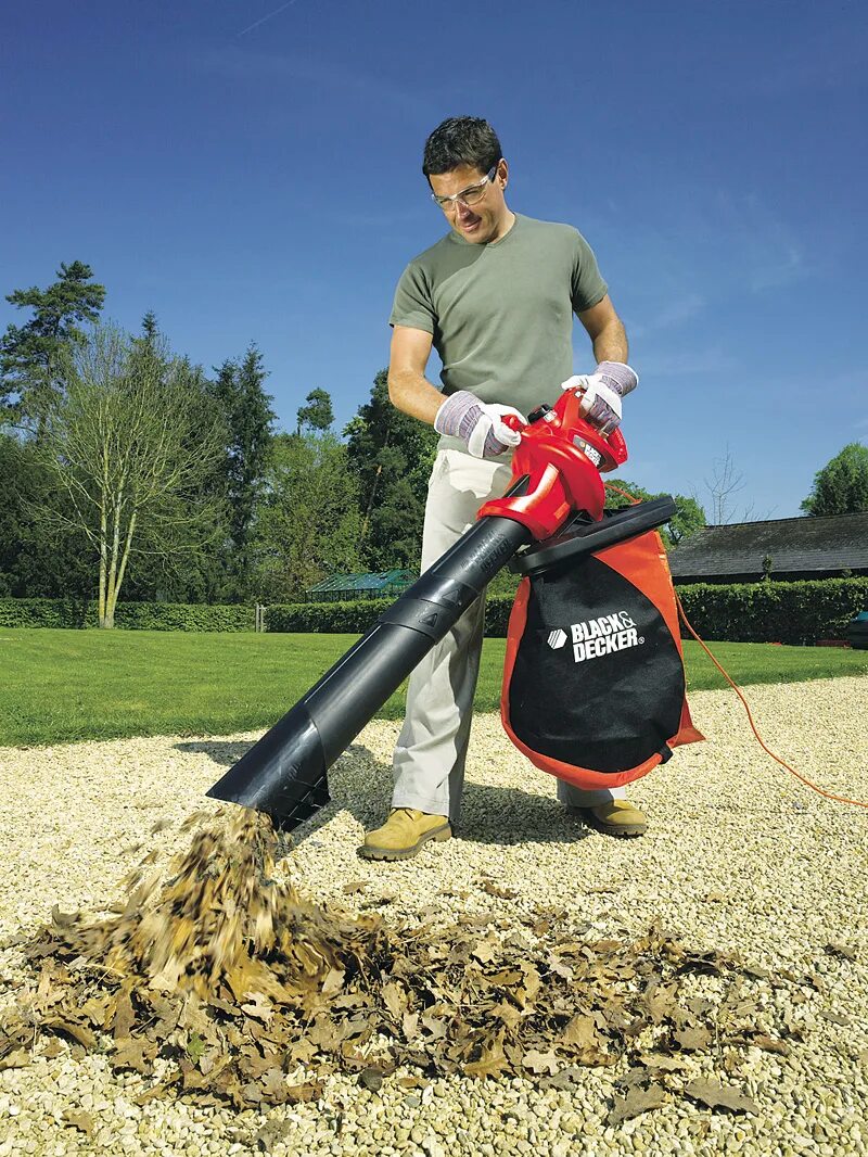 Пылесос садовый для листьев с мешком. Садовый пылесос black-decker gw2600. пылесос блейкдекор строительной для сада. пылесос для листьев. садовый пылесос для сбора шишек.