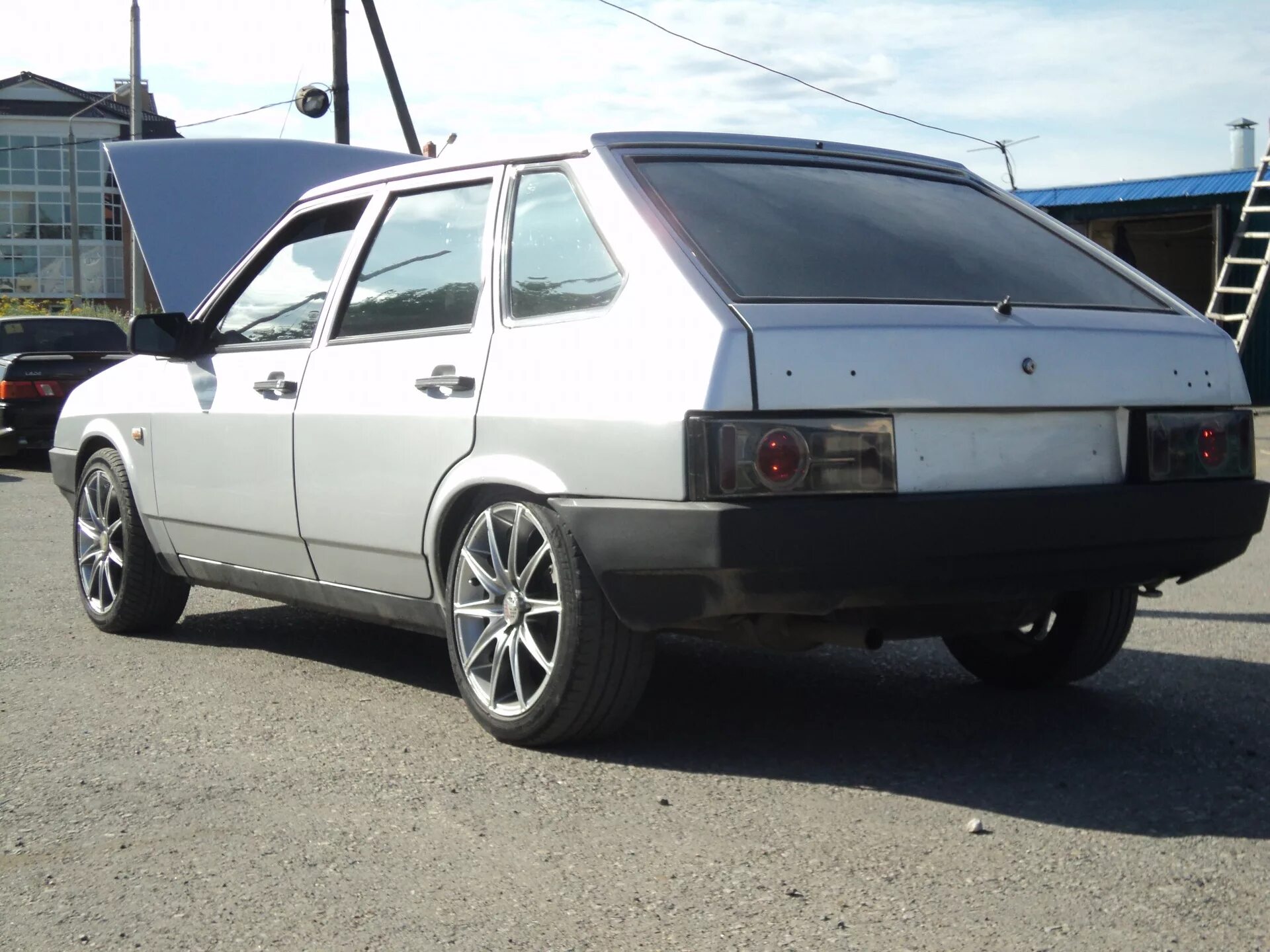 17-ые тапки) белые) - Lada 21093i, 2005 года колёсные диски DRIVE2