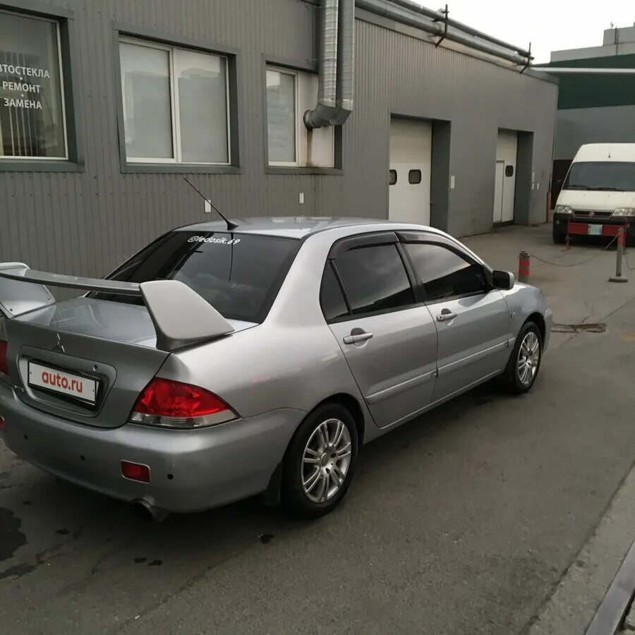 Mitsubishi lancer 2005