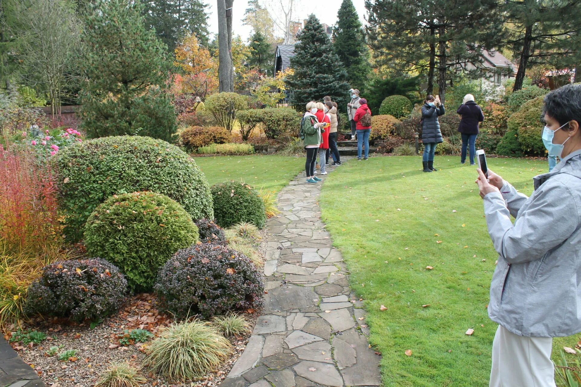 Нескучный сад салмановых. Нескучный сад якиманка. Нескучный сад миатли. Нескучный сад гинзбург. Нескучный сад подольск.