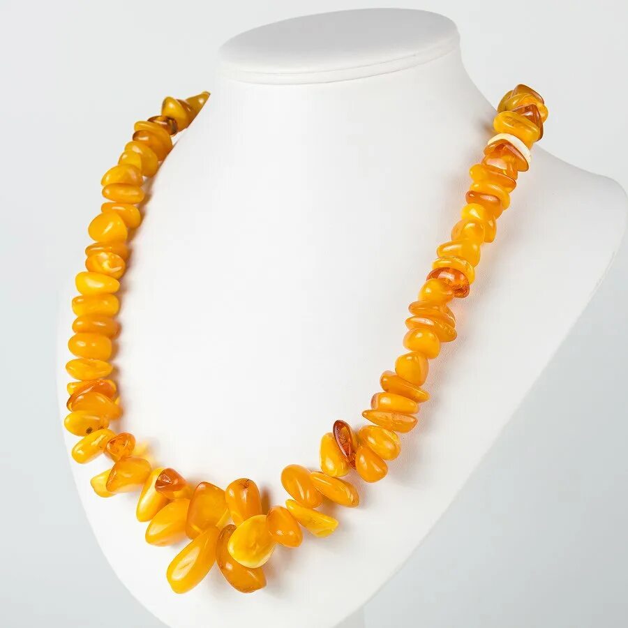 Браслет с янтарем. Браслет янтарный. Крупный кулон из янтаря. Бусы медовый янтарь. Медовый янтарь.