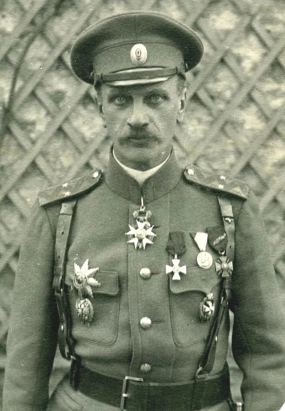 Генерал-лейтенант Лохвицкий. Офицеры РИА 1914.