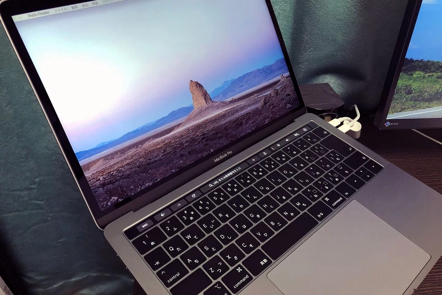 MACBOOK Pro 13 inch 2019. Apple MACBOOK 13-inch. Apple MACBOOK Pro 13 2019. Apple MACBOOK Pro 13 Mid 2019. Экран макбук м1