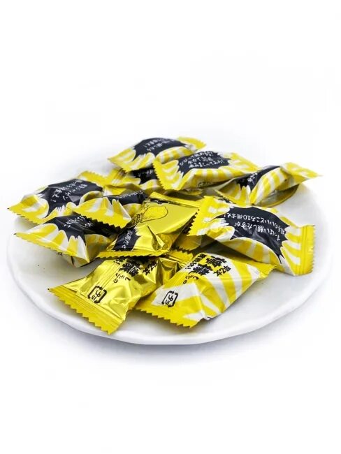 Lemon soft. Кислая конфета лимон. супер кислые конфеты лимон. lemon soft candy. жевательные конфеты ribon производитель.
