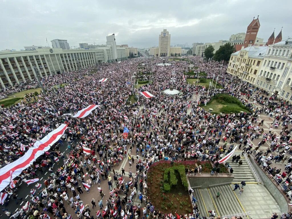 Плошча 2010. Госпереворот в беларуси. Госпереворот в беларуси. Госпереворот в беларуси. Госпереворот в беларуси.