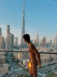 Mostrando producto español por los emiratos jajaj 🇪 🇸. 