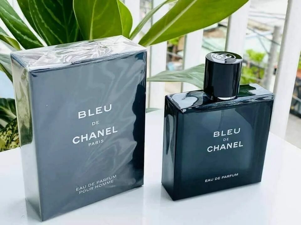 Мужской парфюм де шанель. Chanel bleu de Chanel (m) EDP 100ml. Blue de Chanel мужские духи 100 мл. Blue de Chanel m (Chanel) 100m. Chanel bleu de Chanel 100 мл.