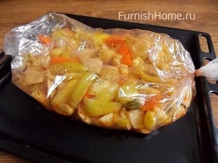 Рыба в духовке с картошкой в рукаве