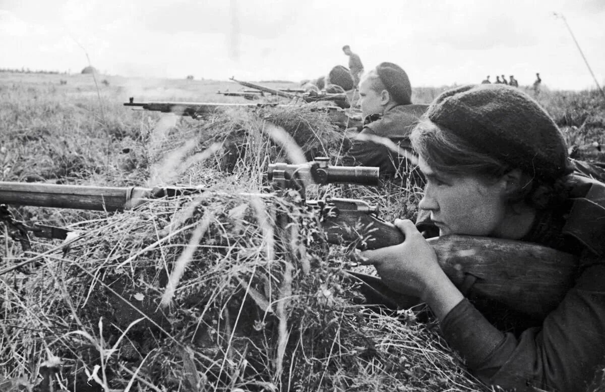 Военные отечественной войны. Морозова Мария Ивановна снайпер. Женщины Снайперы на войне 1941-1945. Великая Отечественная война 1941-1945. Снайперы девушки ВОВ 1941-1945.