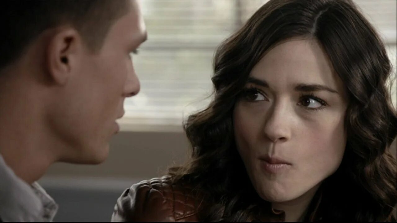 Джексон и бэм бэм. Джексон и эллисон поцелуй. Рогата и джексон. Джексон ван. Джексон ван и бтс.