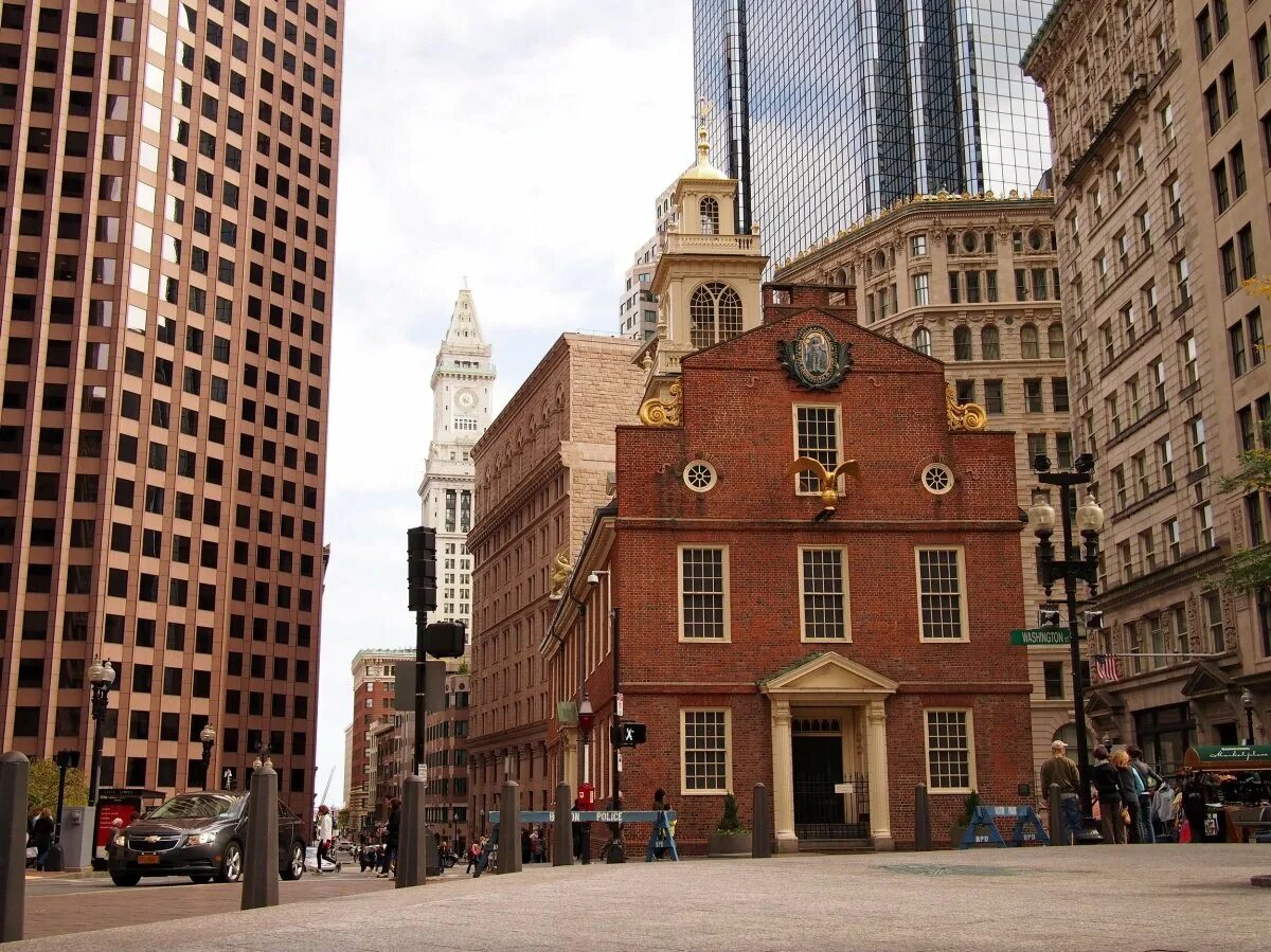 Как называются здания в городе. Старый Капитолий Бостон. Бостон штат Массачусетс. Бостон Массачусетс архитектура. Бостон Сити Холл, Бостон, Массачусетс, США,.