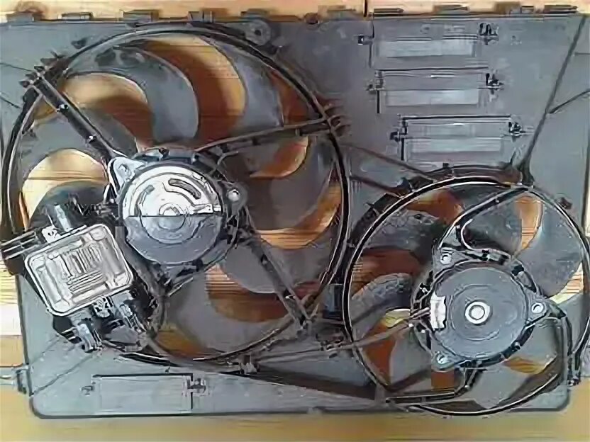 Вентилятор форд фокус 2. Блок вентилятора охлаждения. Блок управления вентилятором охлаждения двигателя мерседес w221. Ford mondeo 2012 блок управления вентилятором охлаждения. Блок вентилятора охлаждения.